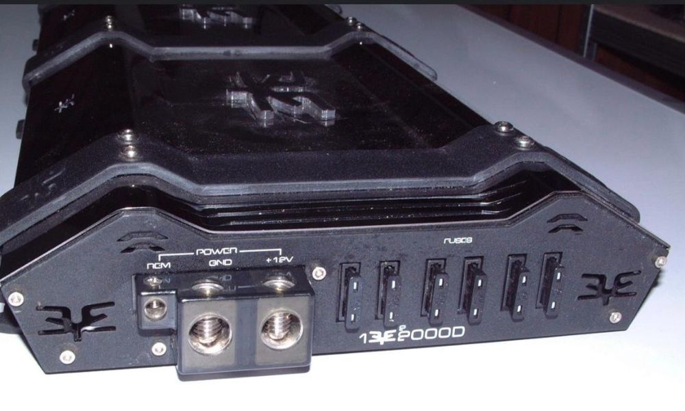 Amplificator auto EYEBIRD 4Y80,Mono ,made in USA