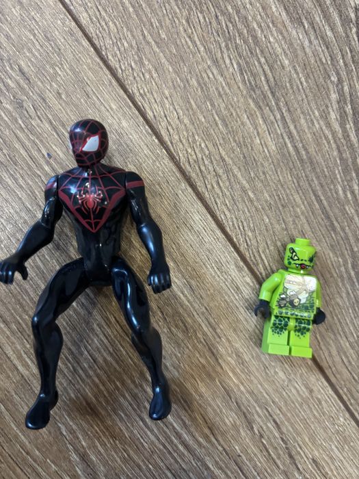 Фигурки за момчета