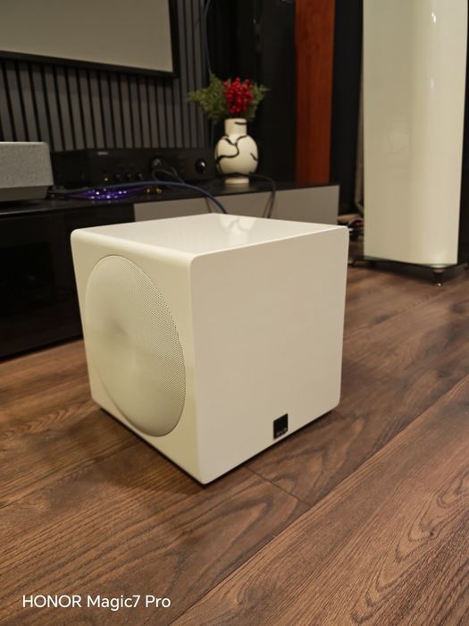 Subwoofer SVS 3000 Micro PRO 800w  RMS micul monstru!