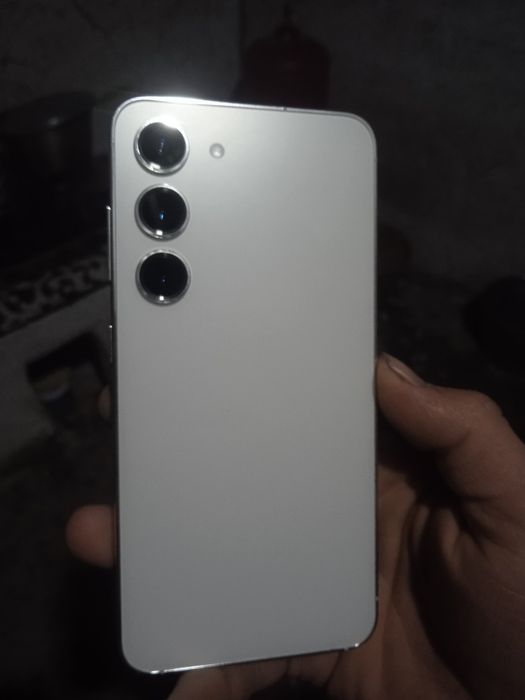 Продаю Galaxy S23