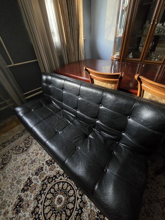 Продаётся Диван Срочно