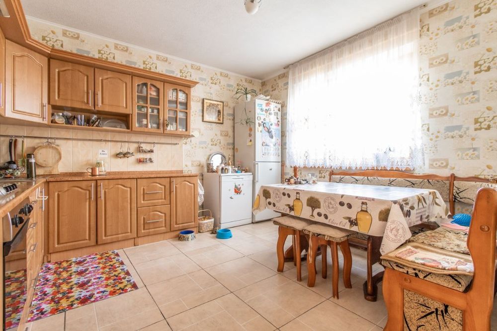 Продам шикарный коттедж 250м