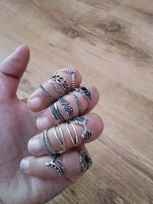 Бижута аксесоари