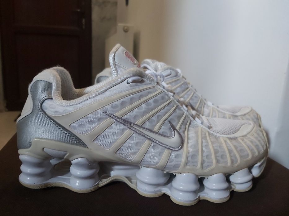 Adidasi Nike barbati mărimea 41