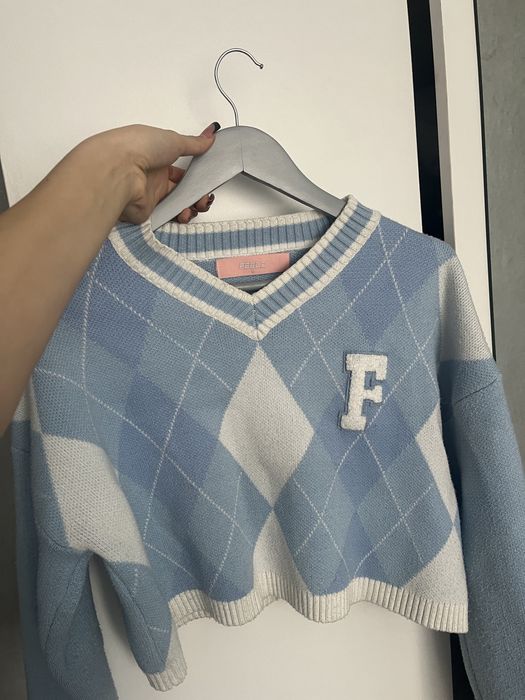 свитер укороченый