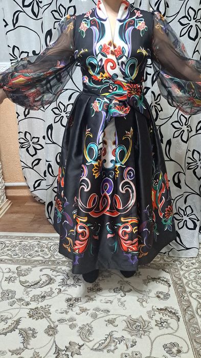 Продам платье бу размер 42-44