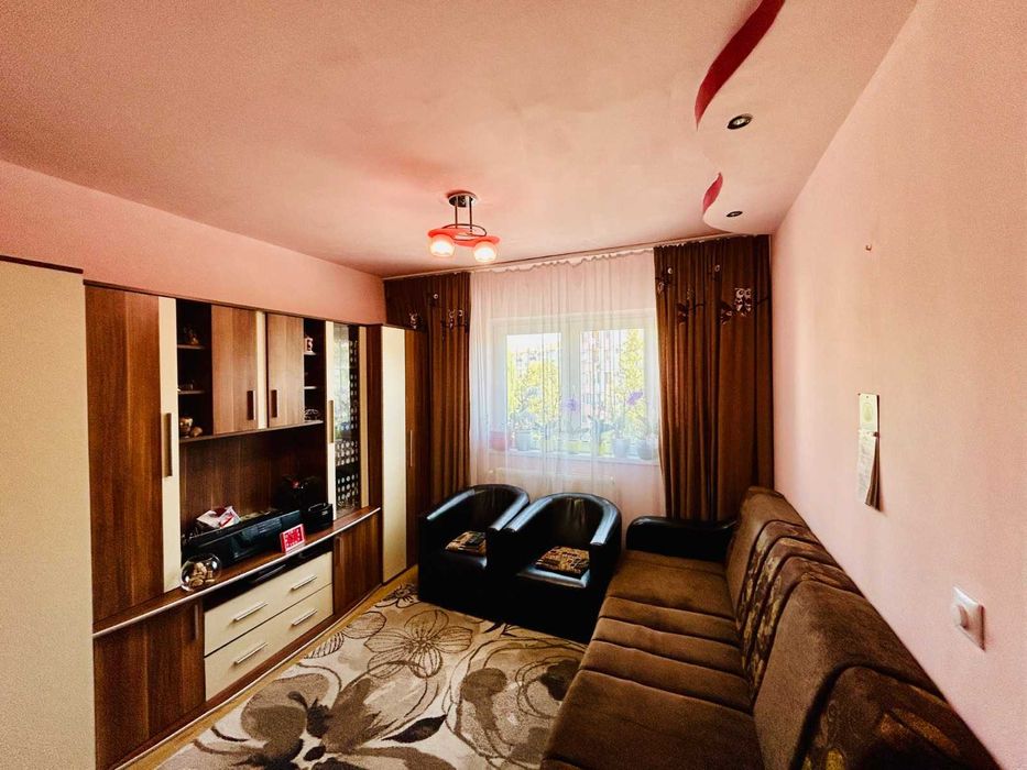 PERSOANA FIZICA inchiriez apartament 3 camere Str. N. Iorga