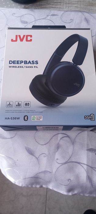 Продавам Слушалки JVC