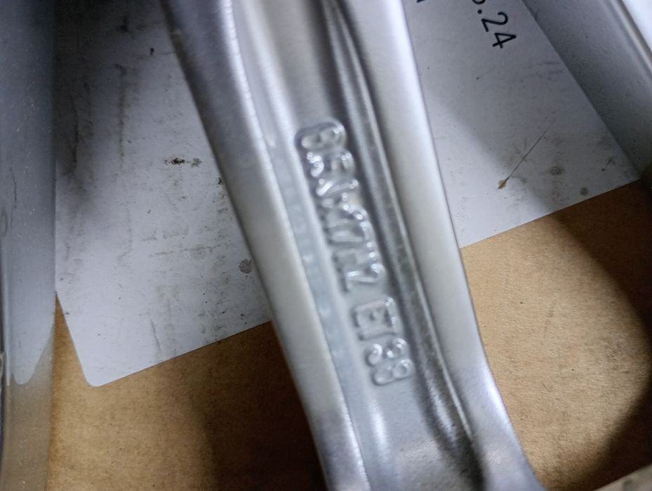 Мерцедес 1 брой чисто нова джанта 17 цола 8,5Jx17 ET33 5x112