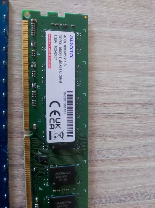 Vând 2 plăcute RAM ddr3