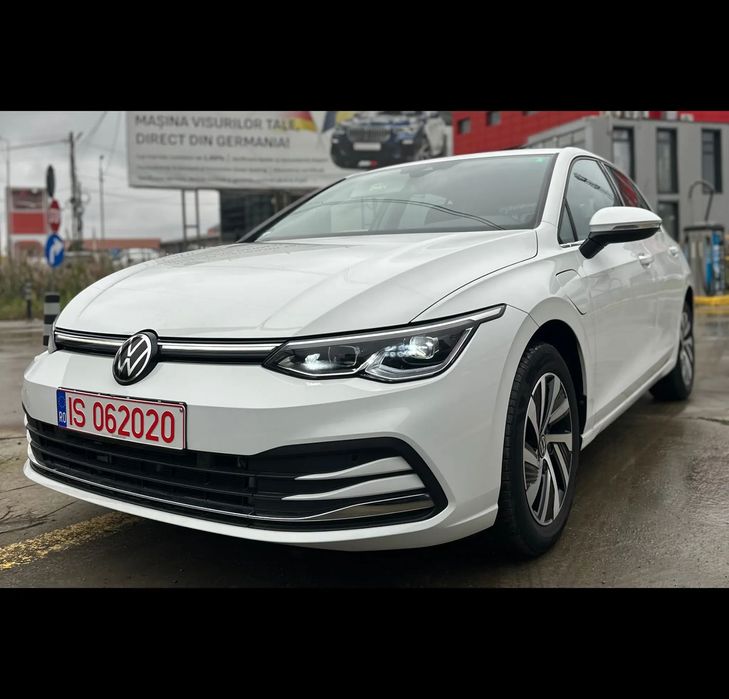 Volkswagen Golf Plug In Hibrid | Golf 8 | Automat | IQ Drive | Masaj | Volan incalzit