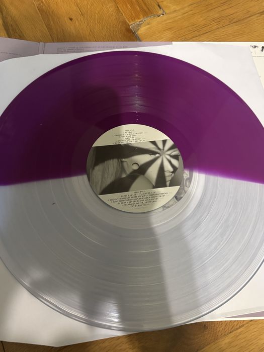 Чисто нов limited edition ariana grande my everything vinyl 65€