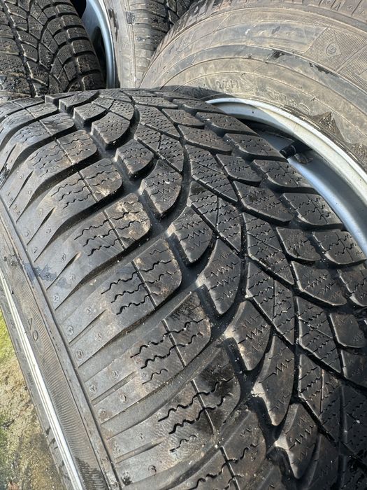 Cauciucuri iarna Dunlop 205 60 16,jante aliaj audi