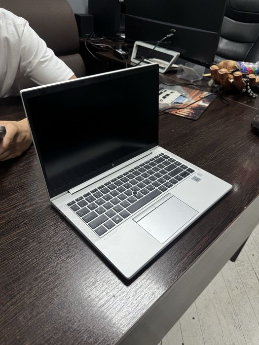 Ноутбук HP  EliteBook 840 G7 Notebook PC