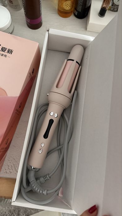 Самокрутящаяся плойка для локонов