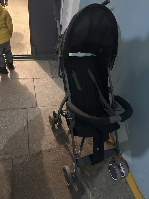 Детская коляска-трость