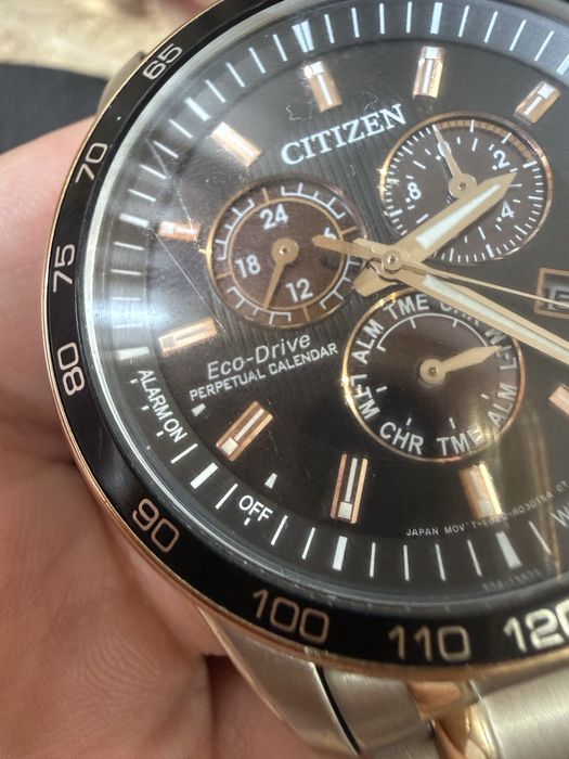 Ceas Citizen Eco-Drive sau schimb cu Tissot prx ….se vede zgarietura