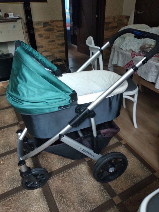 Продам коляску Uppa baby 2 в 1