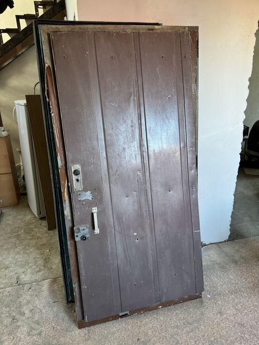 Двери металлические