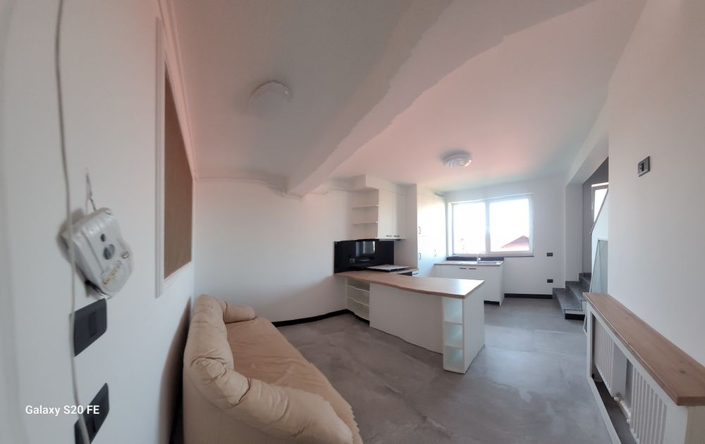 Închiriez apartament în zona Coramed