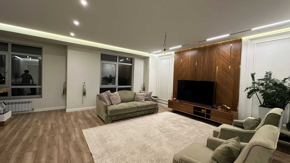 Продам 4х комнатную квартиру