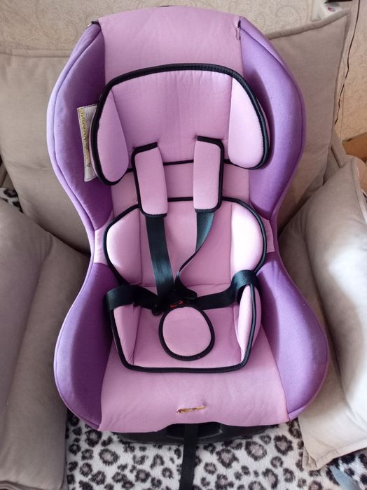 Автомобильное кресло