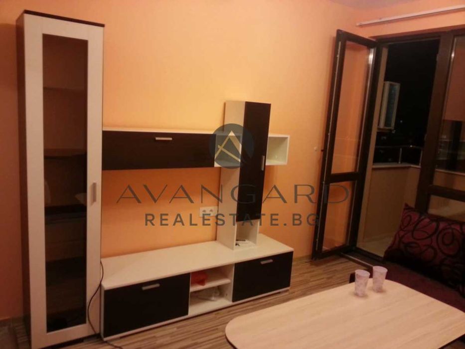 Продава се Тристаен апартамент в Пловдив, Южен - 82 кв.м за 1500 €/кв.м - Снимка #3