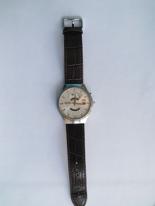 Часовник Orient automatic