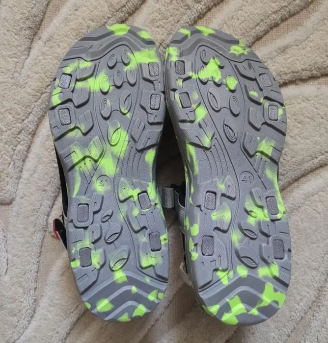 Новые Мужские сандалии не кроссовки летние сандали