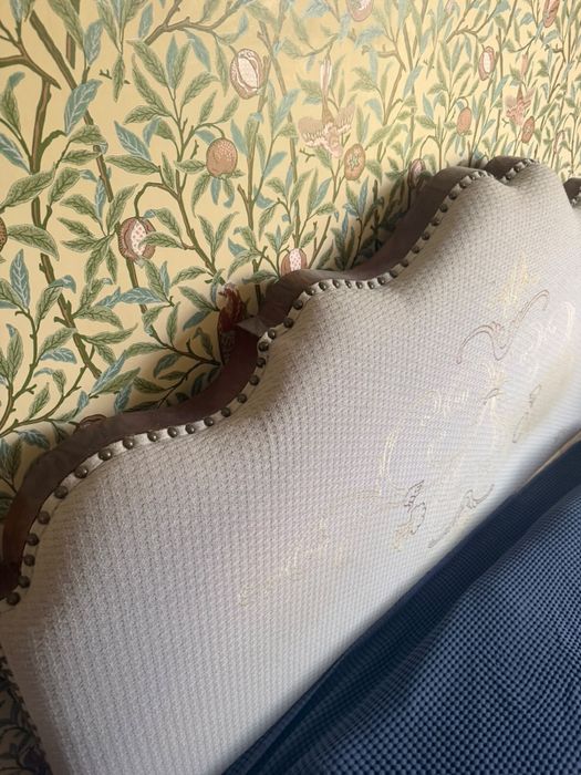 Продам кровать из натурального дерева