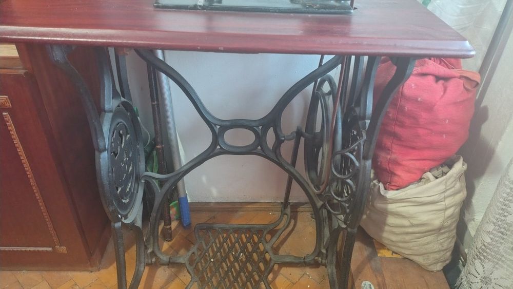 Mașina de cusut singer