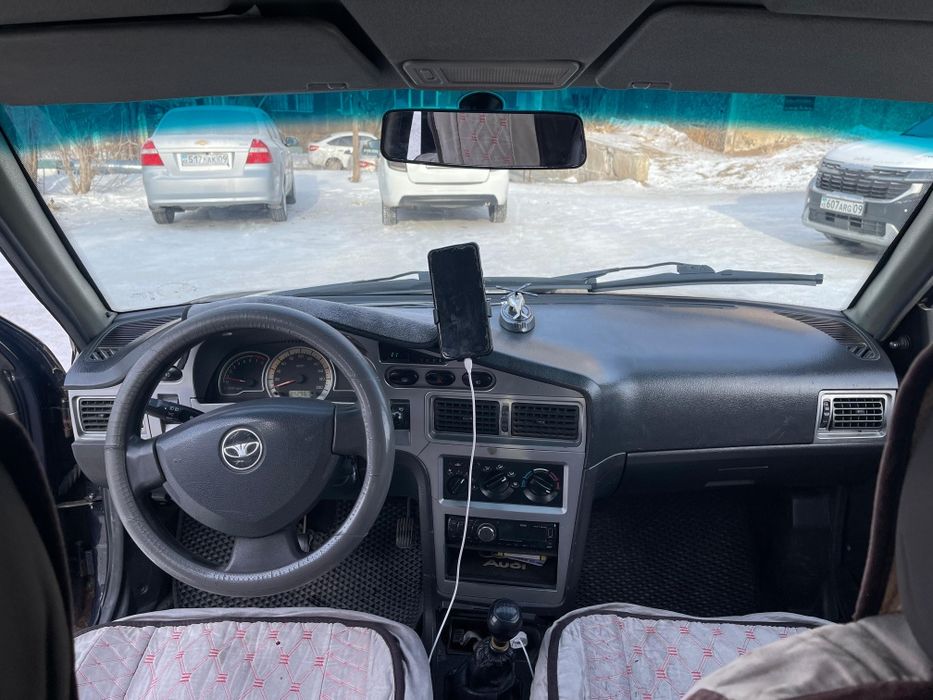 Продаю машину Daewoo nexia