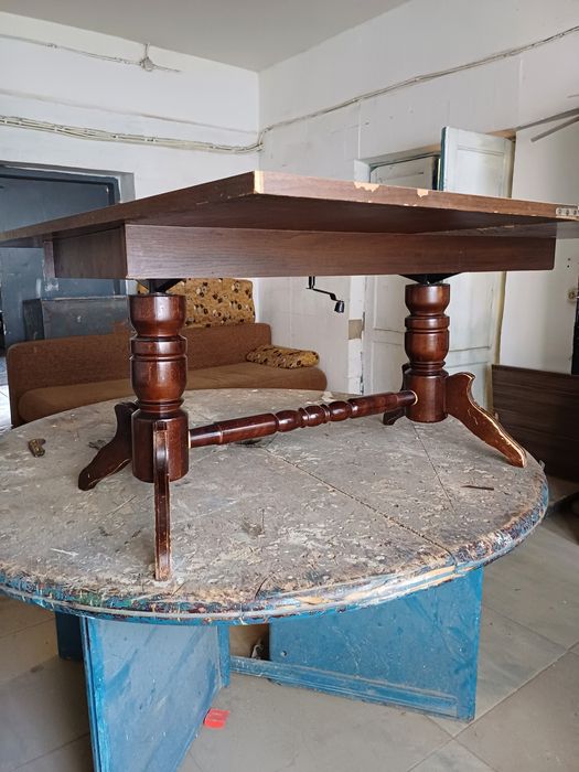 Продается уникальный кофейный столик трансформер