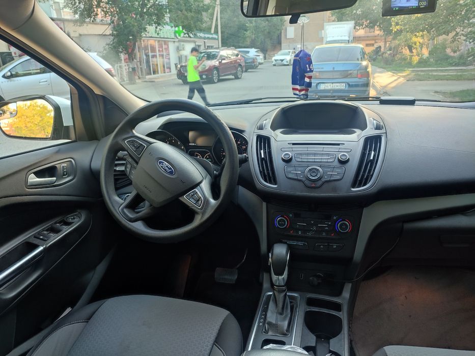 Форд ескейп. 2018