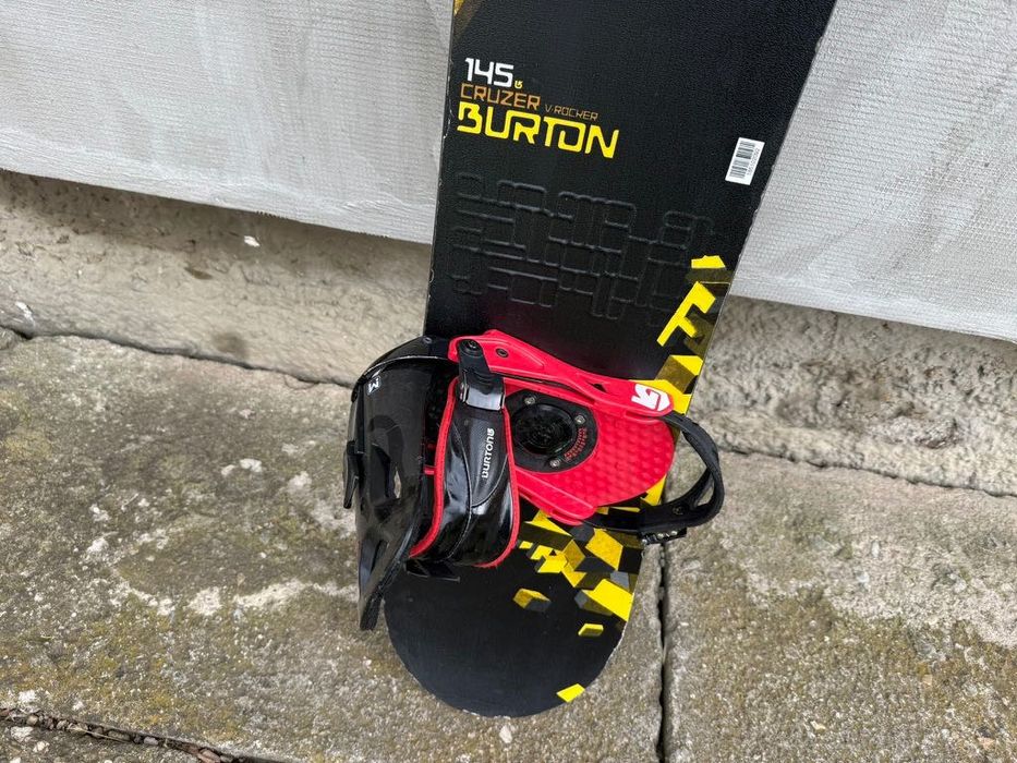 Placa snowboard Burton Cruzer V-Rocker 145cm cu legături Burton