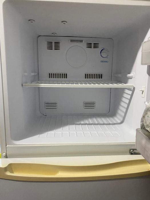 Холодильник Samsung