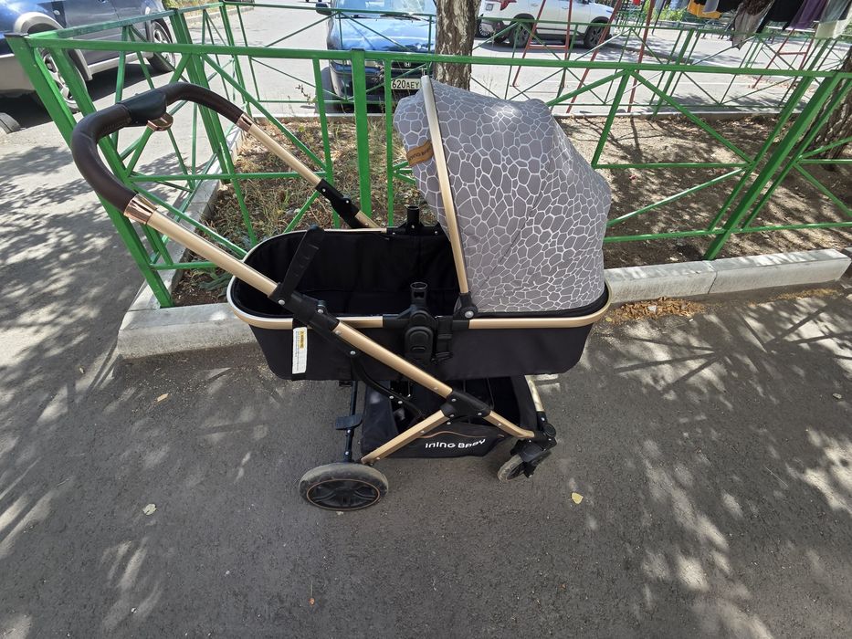 Детская коляска.