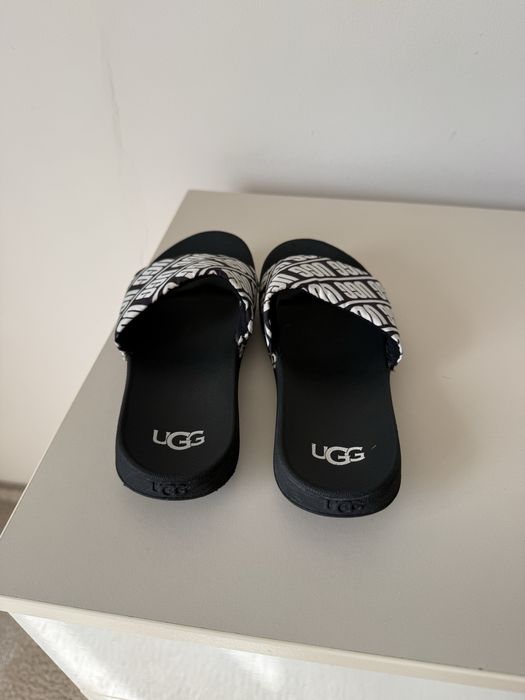 Vand papuci UGG pt copii