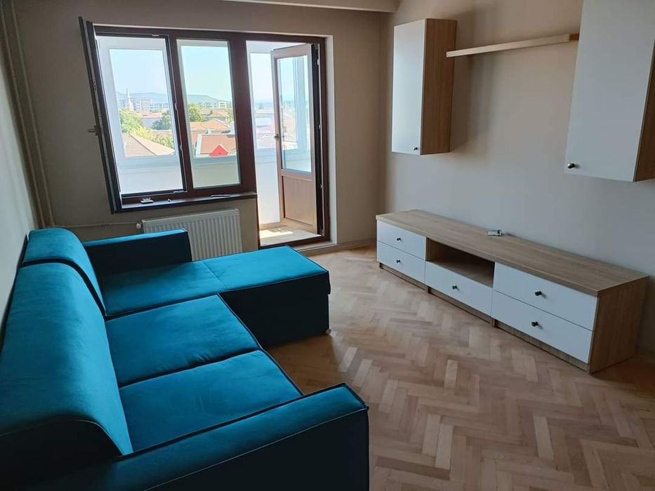 Vând, schimb apartament cu 3 camere
