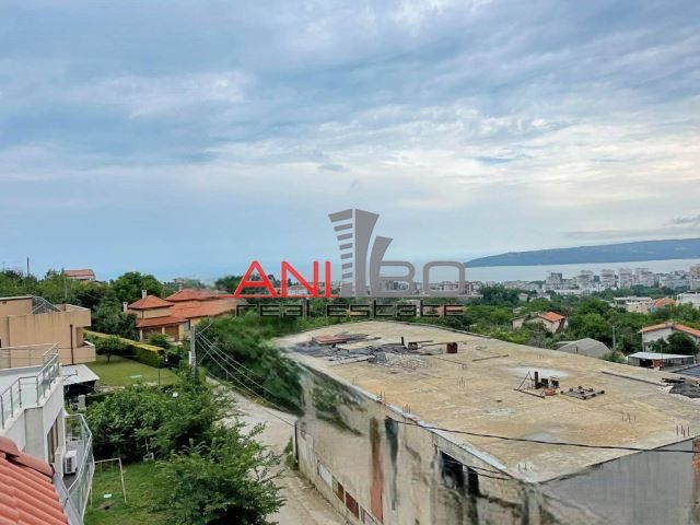 Продава се Къща в Варна, м-т Акчелар - 540 кв.м за 580 €/кв.м - Снимка #10
