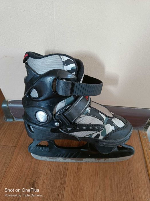 Продам коньки детские