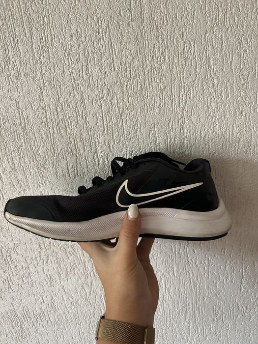 Дамски маратонки Nike