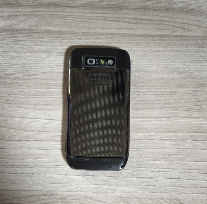 Продам Nokia E71 Оригинал Легенда Qwerty