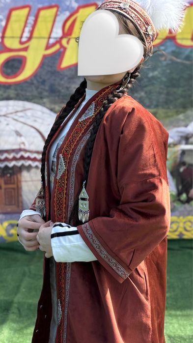 Қазақы  стильдегі шапан