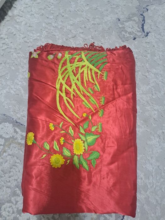 Покрывал сотилади