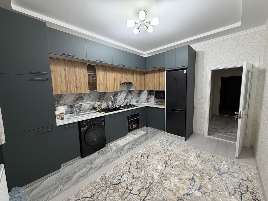 Gulistonda yangi qurilgan domda ideal rimontli dom