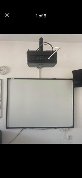 Table IQ (IQ Board + Proiector inclus)