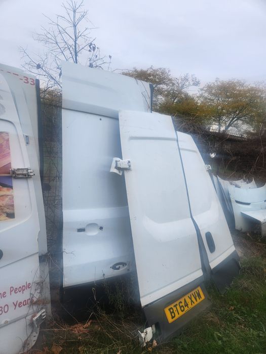 Usi spate Ford Transit. Custom