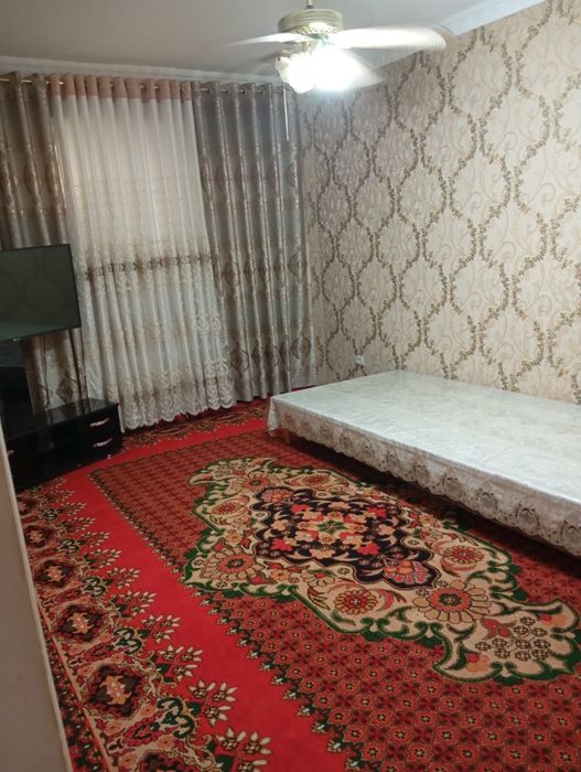 Kvartira sotiladi 3etaj 3honali