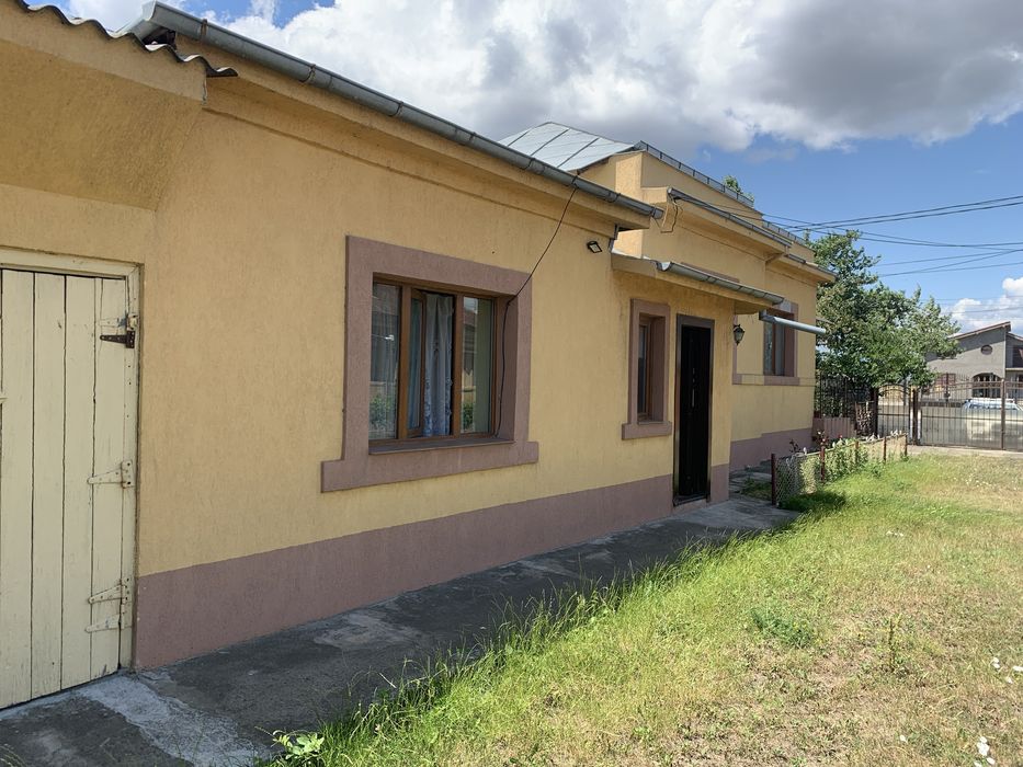 Casa caramida si teren E85, la 5 min de Focsani, Garoafa,jud. Vrancea